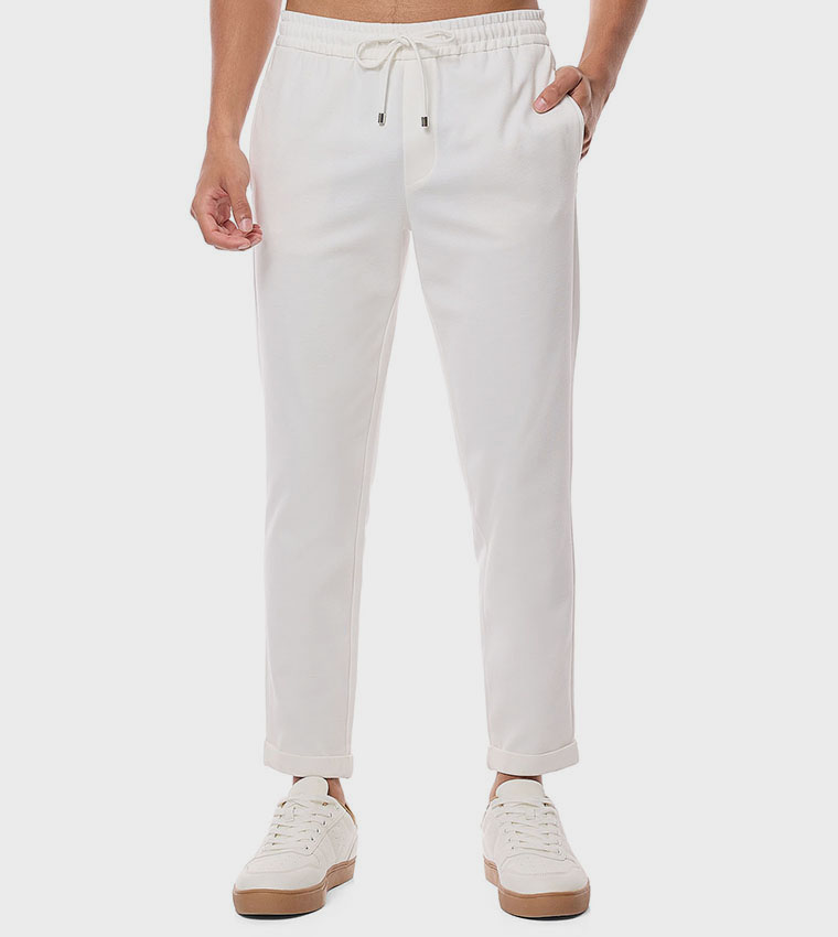 Plain pants with a drawstring waist